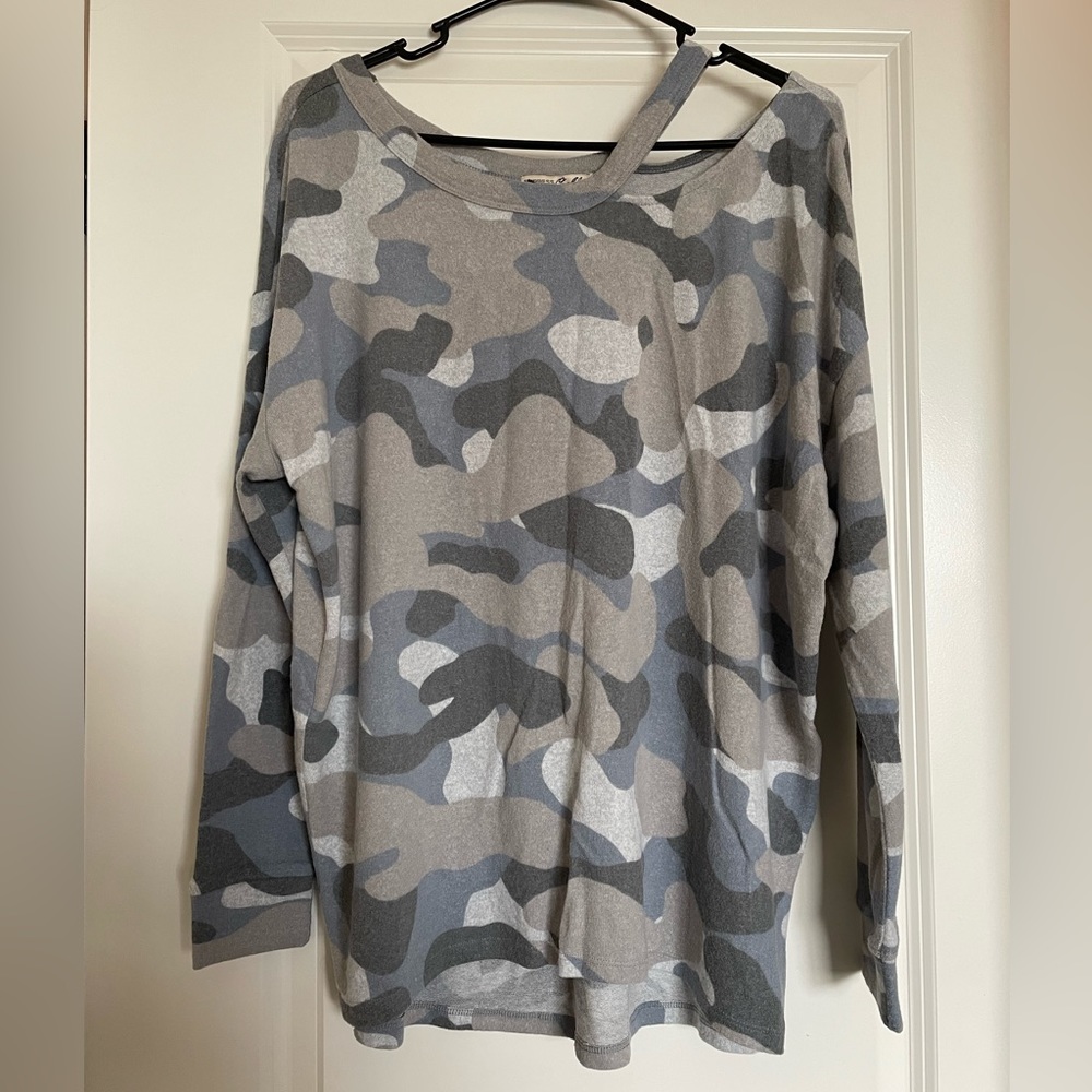 NWT Express cold shoulder sweatshirt